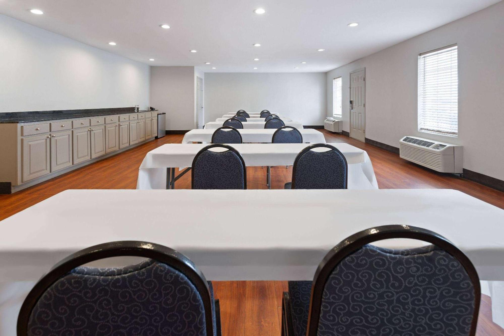 Days Inn By Wyndham Americus Luaran gambar