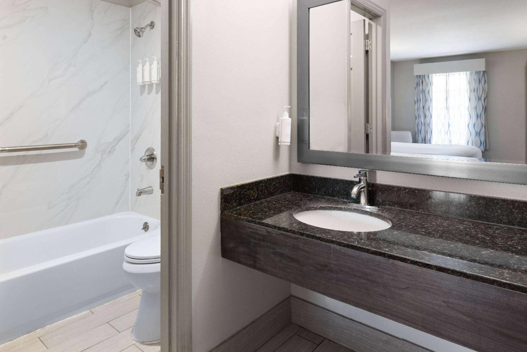 Days Inn By Wyndham Americus Luaran gambar